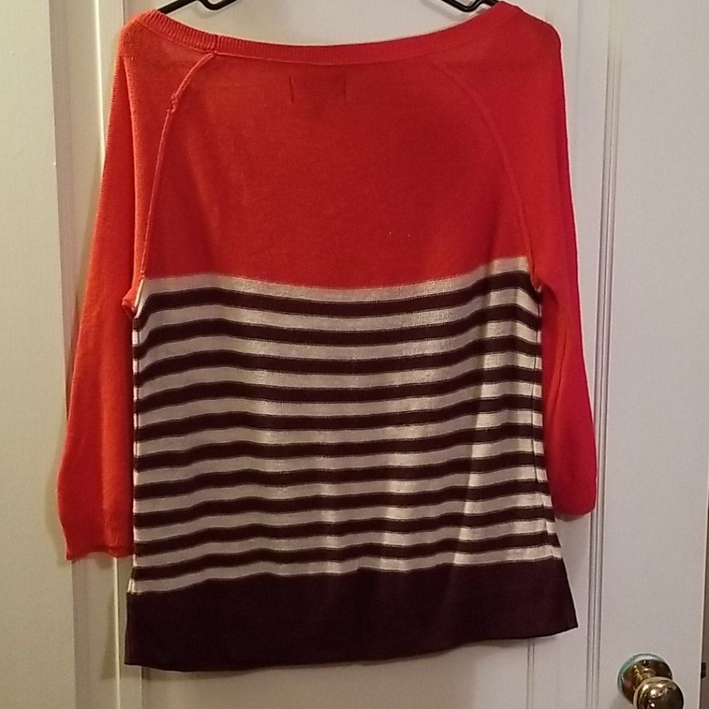 AE sweater - Picture 2 of 4